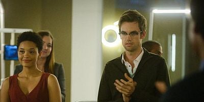 Pôster de The New Frontier