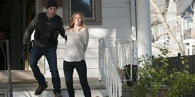 Pôster de Knocked the Family Right Out