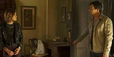 Pôster de Hush Hush Sweet Liars