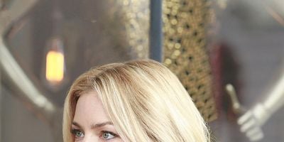 Pôster de Mistaken Identity