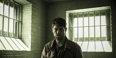 Pôster de What Lurks Within