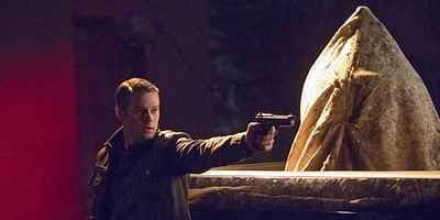 Pôster de The Simple Intimacy of the Near Touch