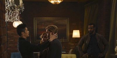 Pôster de By the Light of Dawn