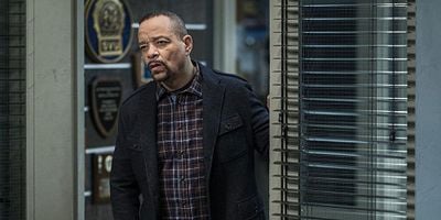 Pôster de Know It All