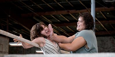 Pôster de Debbie manda ver