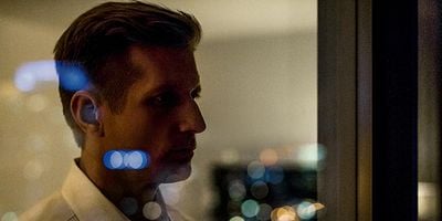 Pôster de Crossing the Line