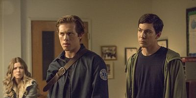 Pôster de Strangers