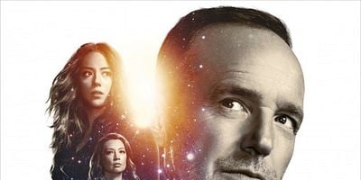 Pôster de The Ghost