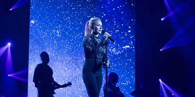 Pôster de New Strings