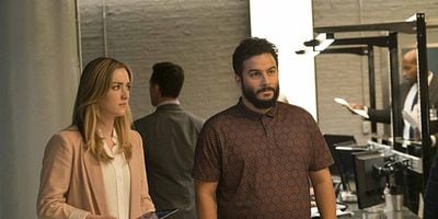 Pôster de City Folk Under Wraps