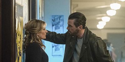 Pôster de Chapter Thirty: The Noose Tightens