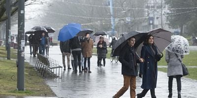 Pôster de Is This Henry Mills ?