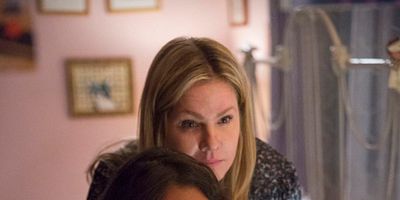 Pôster de Duas Garotas se Beijam