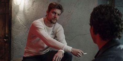 Pôster de The Center Will Hold