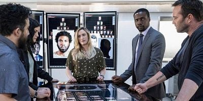 Pôster de Hella Duplicitous