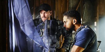 Pôster de What Appears To Be