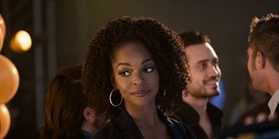 Pôster de What Ghosts