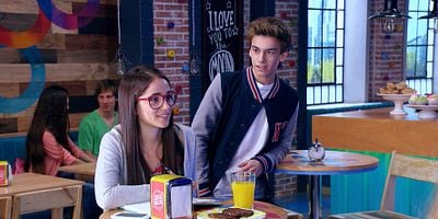 Pôster de Un misterio, Sobre ruedas