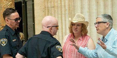 Pôster de 161, 153, 137, 122, 106, 105, 104, 102 (We're Still Counting Almonds.)