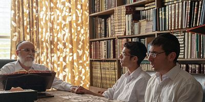 Pôster de Chapter 4: The Dawn Martyr