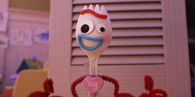 Pôster de What is Love?