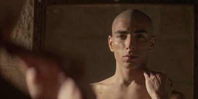 Pôster de God Is Greater