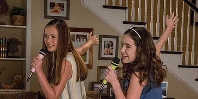 Pôster de Just Add Meddling