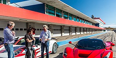 Pôster de The Holy Trinity