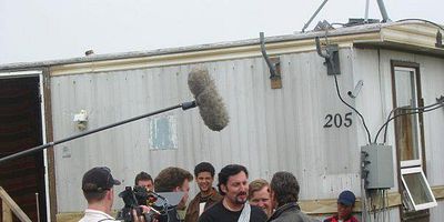 Pôster de Never Cry Shitwolf