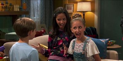 Pôster de Adventures in Babe-Sitting