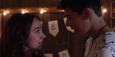 Pôster de The Selfless Starlet