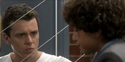 Pôster de Like No One's Watching