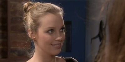 Pôster de Moving On