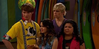 Pôster de Family & Feuds