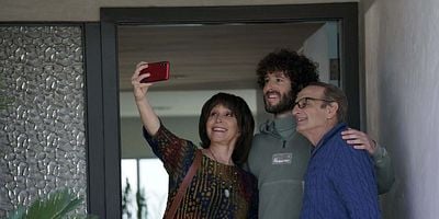 Pôster de Somebody Date Me