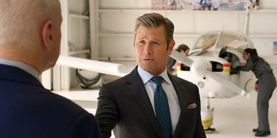 Pôster de Everything but Facing Reality