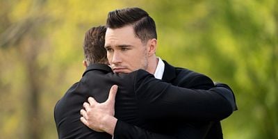 Pôster de Go Rescue Someone Else