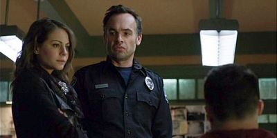 Pôster de Keep Your Enemies Closer