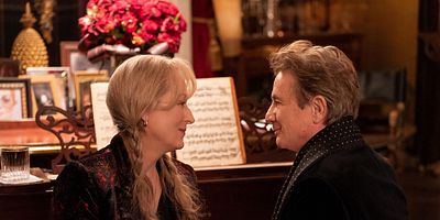 Pôster de The Show Must...