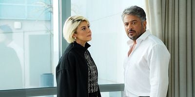 Pôster de Yalı Çapkını 49.Bölüm