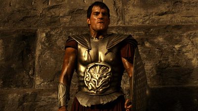Imagem da notícia Com este filme de fantasia, Henry Cavill se tornou um herói de ação antes de Superman: Ele iria começar uma saga, mas a sequência nunca foi feita