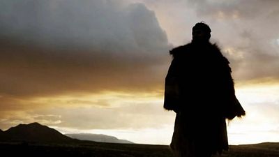 Imagem da notícia Uma das minisséries mais brutais da Netflix está sendo um merecido fenômeno: 6 episódios do faroeste demolidor