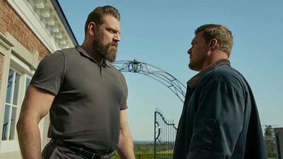Imagem da notícia "Foi a coisa mais idiota e difícil que já fiz": Ator de Reacher revela os bastidores de briga com Alan Ritchson