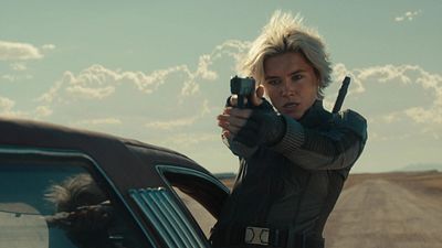 Imagem da notícia "Eu me senti estranhamente zen": Florence Pugh executa acrobacia nível Tom Cruise para cena de ação de Thunderbolts*