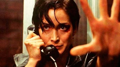 Imagem da notícia "Não ganhei muito dinheiro com Matrix": Carrie-Anne Moss ficou sem um tostão após estrelar o clássico de ficção científica