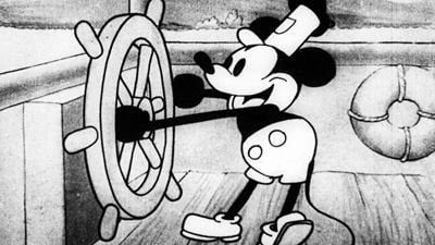A primeira vez em que o Mickey apareceu colorido foi para o Oscar (e a roupa dele não era vermelha); você já viu?