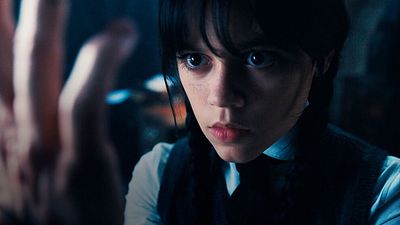 Imagem da notícia "É muito emocionante": Jenna Ortega não esqueceu de promessa feita aos fãs de Wandinha - e isso vai impactar drasticamente a 2ª temporada da série