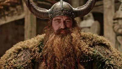 Imagem da notícia "Vai ser horrível!": Gerard Butler recusou papel no live-action de Como Treinar o seu Dragão; e foi assim que o diretor conseguiu convencê-lo