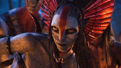 Imagem da notícia "Vocês estão prestes a ficar desempregados": James Cameron ameaçou demitir o time de edição de Avatar: Fogo e Cinzas por quererem cortar cena provocante do filme