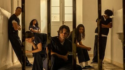 Imagem da notícia "Queria algo diferente": Astro de Outer Banks dá passo ousado na carreira após 6 anos protagonizando sucesso da Netflix